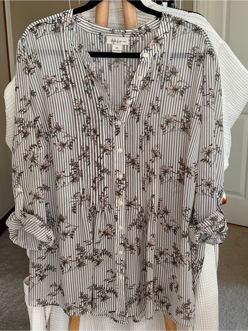 Style & Co. White and Olive Striped Floral Button-Down Shirt 3X
